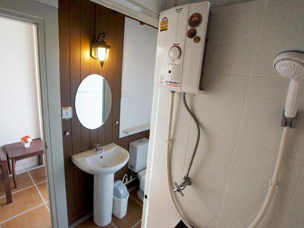 Baan Pimpisa Hotel Бан Саре Екстериор снимка